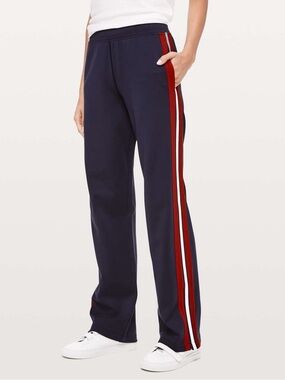 lululemon Cover your Track Pants 8 Navy